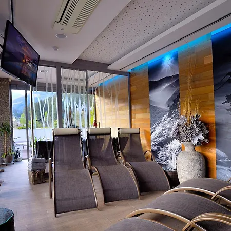 Pecr Deep Aparthotel 4*