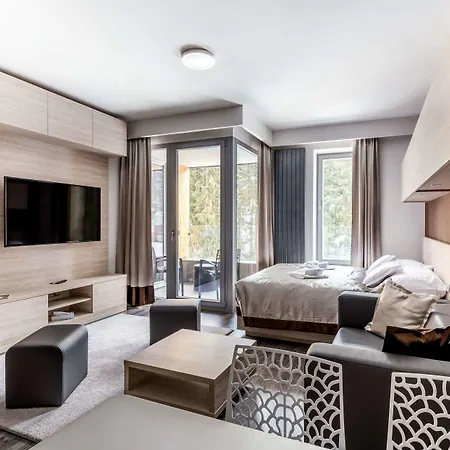 Pecr Deep Aparthotel