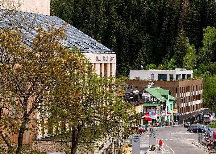 Aparthotel Pecr Deep 4*