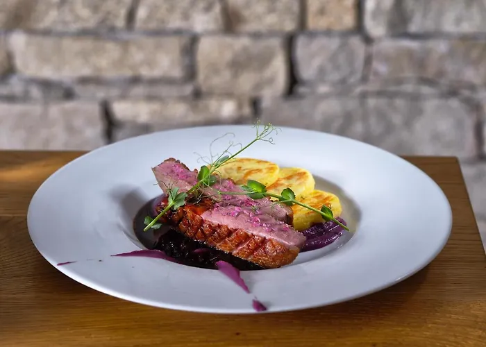 Pecr Deep Aparthotel